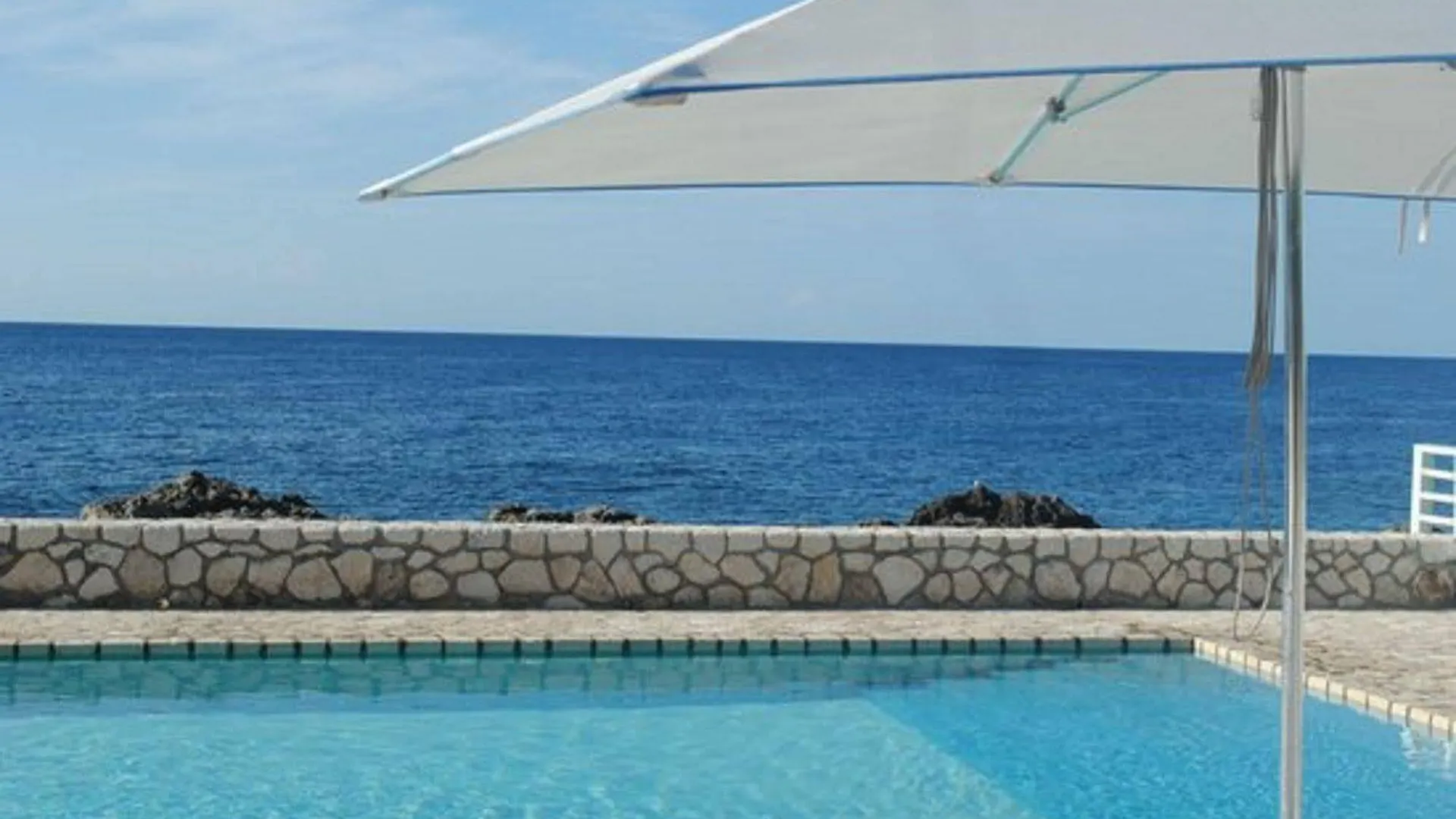 Hotel Idle Awhile Cliffs Negril